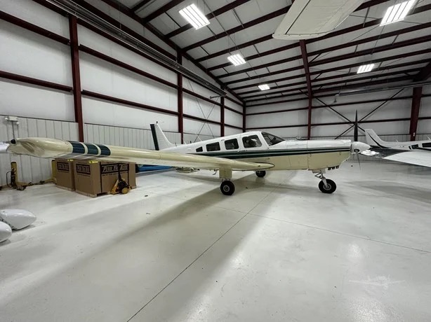 PIPER SARATOGA aircraft image